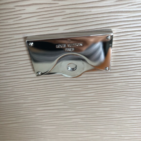 Louis Vuitton Cluny MM - Picture 8 of 16